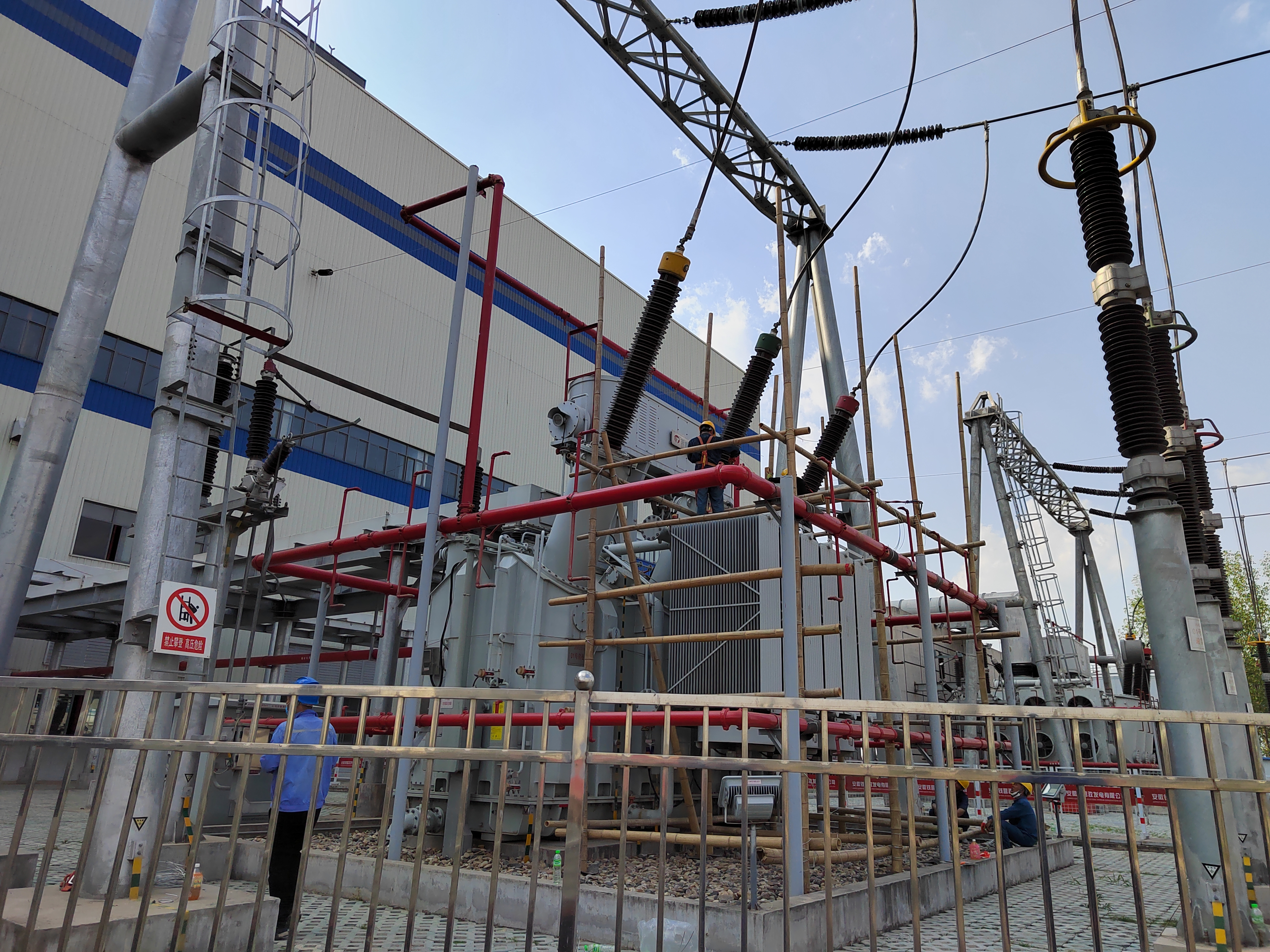 钱营孜220变压器更换套管